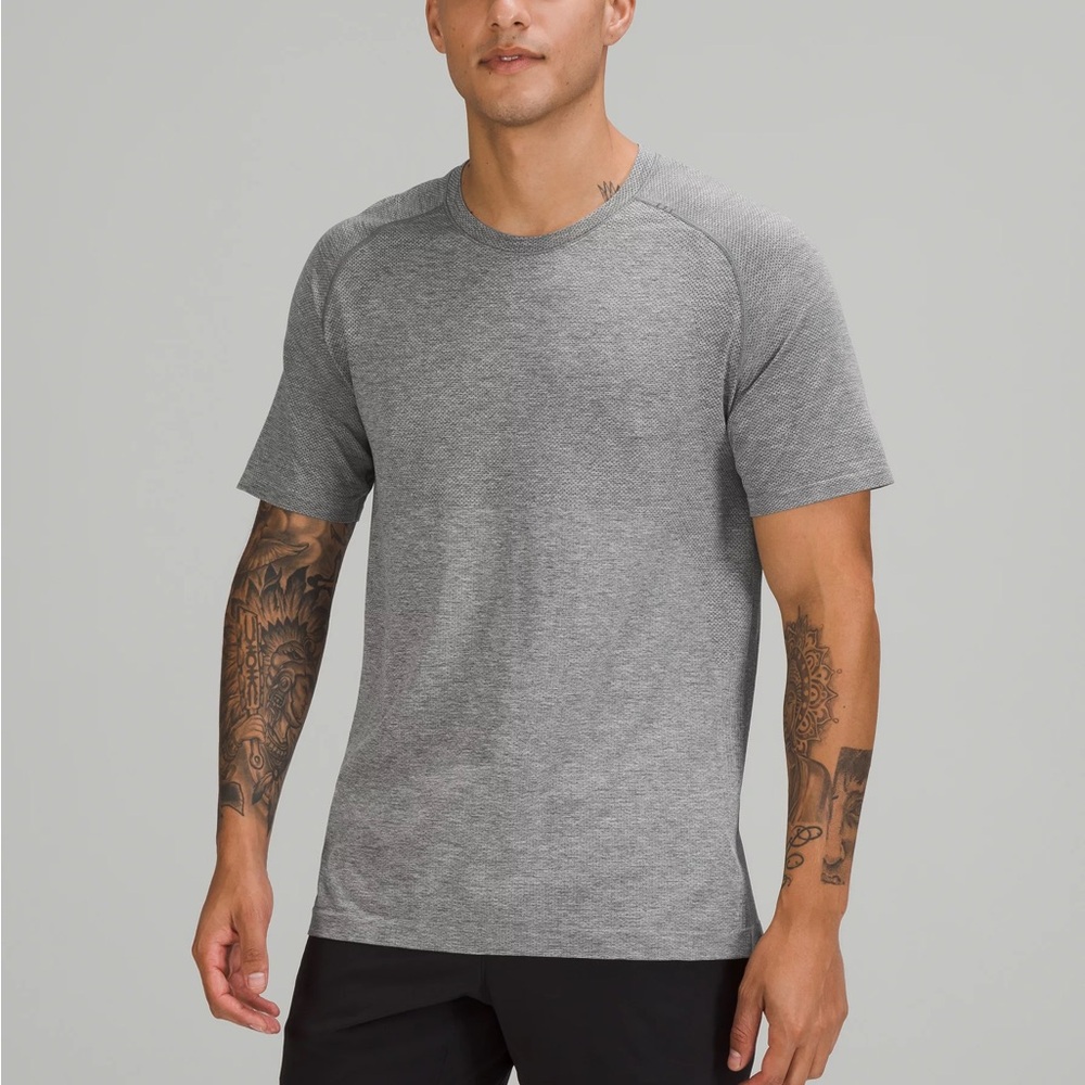 lululemon - men’s t shirt